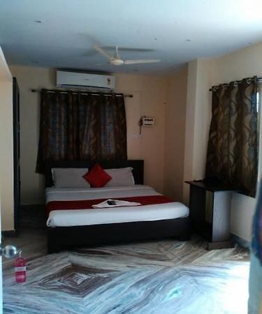 Sunshine Castle- Gachibowli Apartment Хидерабад Екстериор снимка