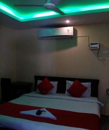 Sunshine Castle- Gachibowli Apartment Хидерабад Екстериор снимка